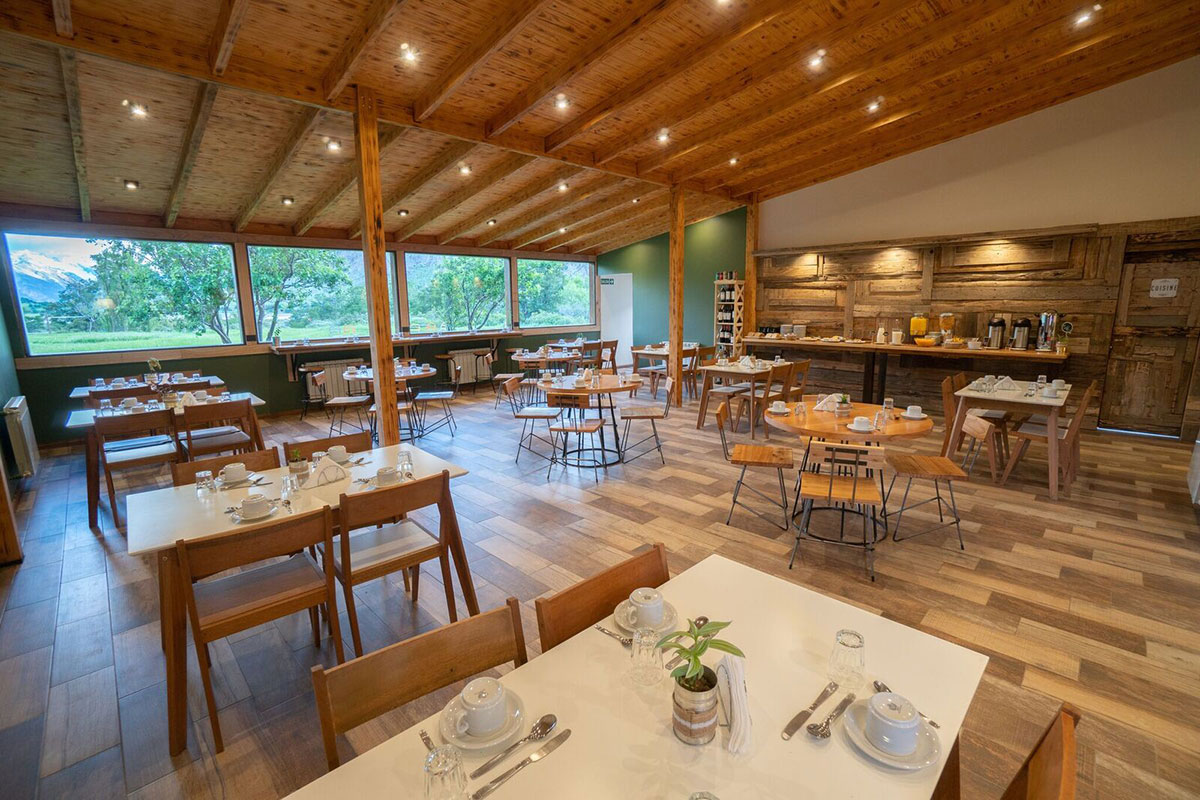 Área de desayuno — Fitz Roy, hostería de montaña